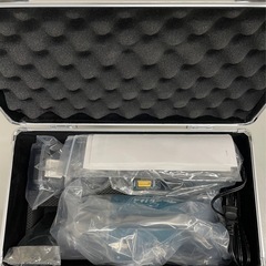 マキタ(Makita) 充電式　真空ポンプ (バッテリー・充電器付) VP180DRG 未使用品 18Vの画像