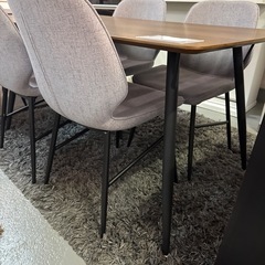 ダイニングテーブルセットの画像