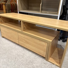 テレビボードの画像