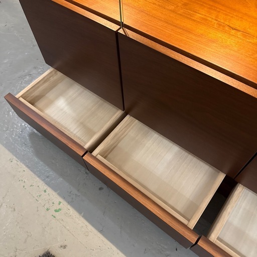 旭川家具　キャビネット　