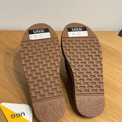 【未使用】UGG 屋内外兼用スリッパ の画像