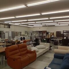 家具・家電が断然安い!!家具・家電販売強化店!!★☆引越でおなじみ、サカイ引越センター直営のリサイクルショップ 家電・家具・ エアコン・自転車・アウトドア用品・衣類品・靴・各種雑貨も 取り揃えております♪ - 千葉市