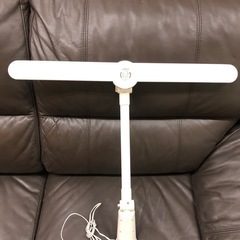 【ドリーム川西店御来店限定】☆ジモティー見たよ♪割引☆  LEDデスクライト    動作確認／クリーニング済み 【99560000034259】の画像