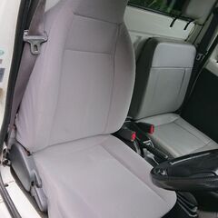 スバル サンバーバン TV1 運転席側 シートの画像