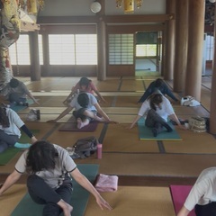 【横浜市泉区・弥生台】観音寺で行う40代・50代からの寺ヨガ🍀（Yoga’s ミトラ）の画像
