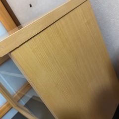 食器棚などに使える棚の画像