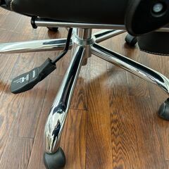 ★リユースのサカイ高崎店★TJ13215 ニトリ 椅子 黒 H94.5-119.5×D82-152×W74.5 クリーニング済みの画像