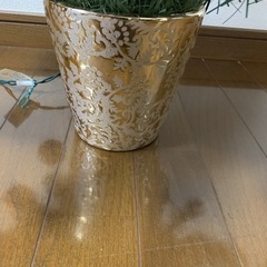 【美品】クリスマスツリーセット　オーナメント　コントローラー付きイルミネーション 付きの画像