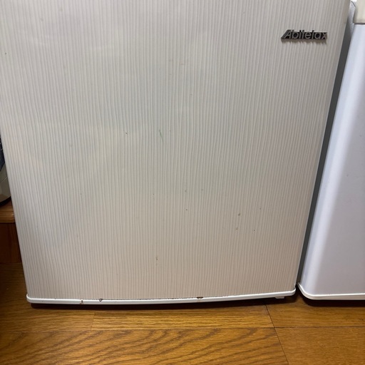 アビデラックス冷蔵庫とマクスゼン冷凍庫をセットで、１００００円でお譲りいたします。