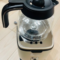 デロンギ コーヒーメーカー アロマモード搭載 ホワイト 6杯 の画像