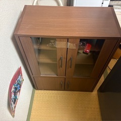 食器棚の画像