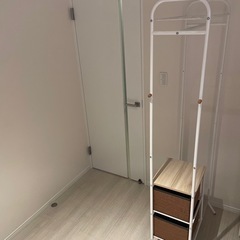 ハンガーラックの画像