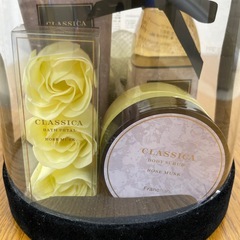 フランフラン　クラシカ ボディケアギフトセット M（ローズムスクの香り） 未使用の画像