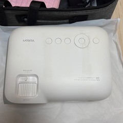 【美品】数回使用 プロジェクターの画像