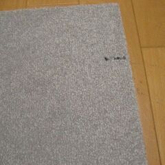 日本製タイルカーペット厚み９㎜・1枚１４０円・在庫３２枚（５２０９）未使用品・訳あり品の画像
