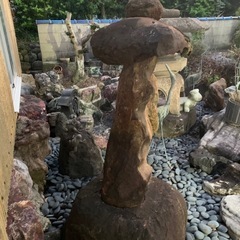 キノコ形　石　の画像