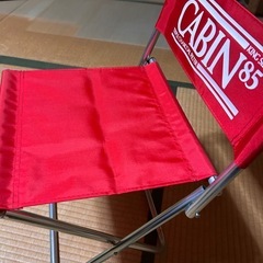 折りたたみ椅子の画像