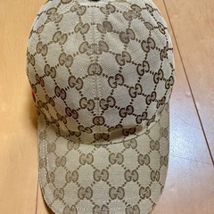 グッチベースボールキャップの画像