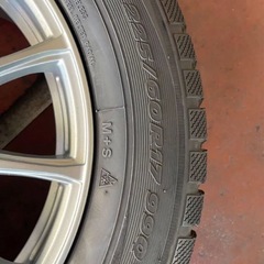 225/60/R17 スタッドレスタイヤ4本セットの画像