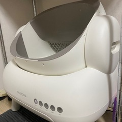 Neakasa 全自動猫トイレ 開放式広々設計 完全密封消臭 専用アプリ遠隔管理 猫砂取りマット付き 大容量 多頭飼い/大型猫対応 360°視野の画像