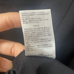 黒　シャツの画像