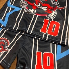 Raptors キッズ　バスケットボールユニフォーム　セットアップ　1〜３歳の画像