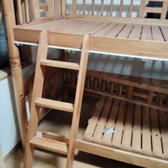 小さな傷はあるが、まだまだ使える頑丈な造りの物を譲ります。の画像