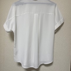 白シースルーシャツの画像