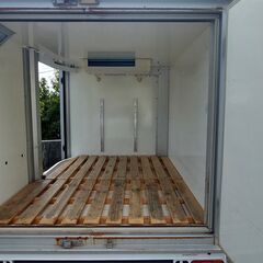 スバル冷凍車の画像