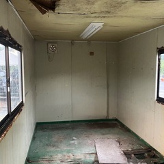 プレハブの画像