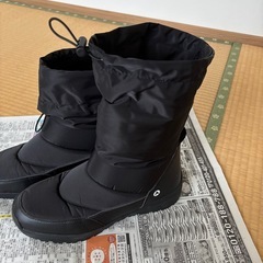 女性用冬用ブーツ？の画像