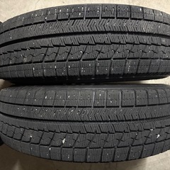 スタッドレスタイヤ
の画像