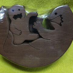 パズル風木製置物 ④ ラッコの画像