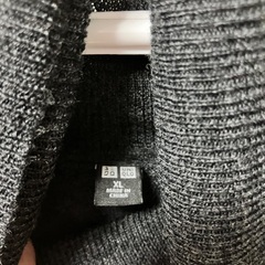 ユニクロ  エクストラファインメリノタートルネックセーター（長袖）グレー  XLの画像