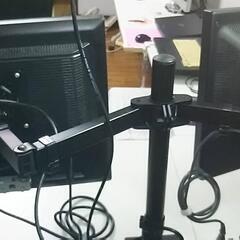 2面モニターアーム＋液晶ディスプレイ2台＋付属品の画像