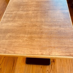 ビンテージ風　カフェテーブルの画像