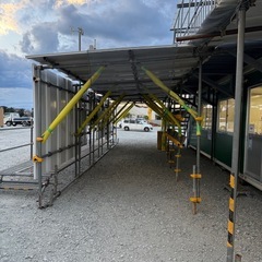 足場、仮囲い、ソーラー、建て方の画像