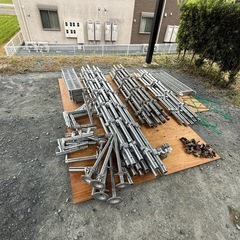 足場、仮囲い、ソーラー、建て方の画像