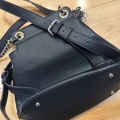 【お話中】レディース　リュック　GUESSの画像