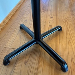 ビンテージ風　カフェテーブル　テーブルの画像