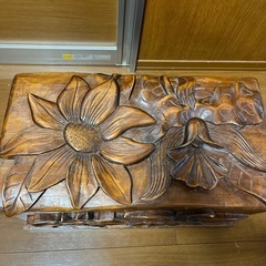 彫刻　木箱の画像