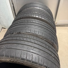 205/45/17 タイヤの画像