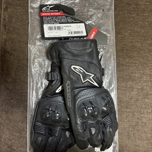アルパインスター　グローブ