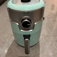 美品　ノンフライヤー　レトロ調　熱風フライヤー1.6Lの画像