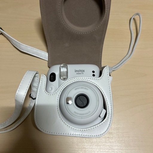 チェキカメラカバー付き