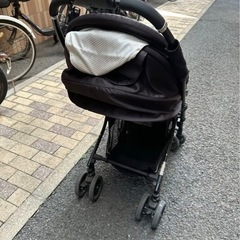 ベビーカー Combi メチャカルハンディ オート4キャスの画像