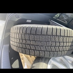 215/55R17スタッドレスタイヤの画像