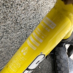 ストライダー黄色の画像