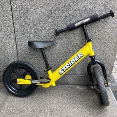 ストライダー黄色の画像