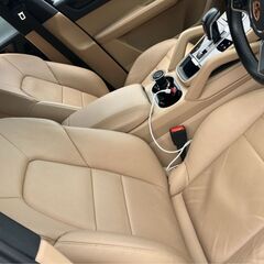 ポルシェ カイエン Eハイブリッド 4WDの画像